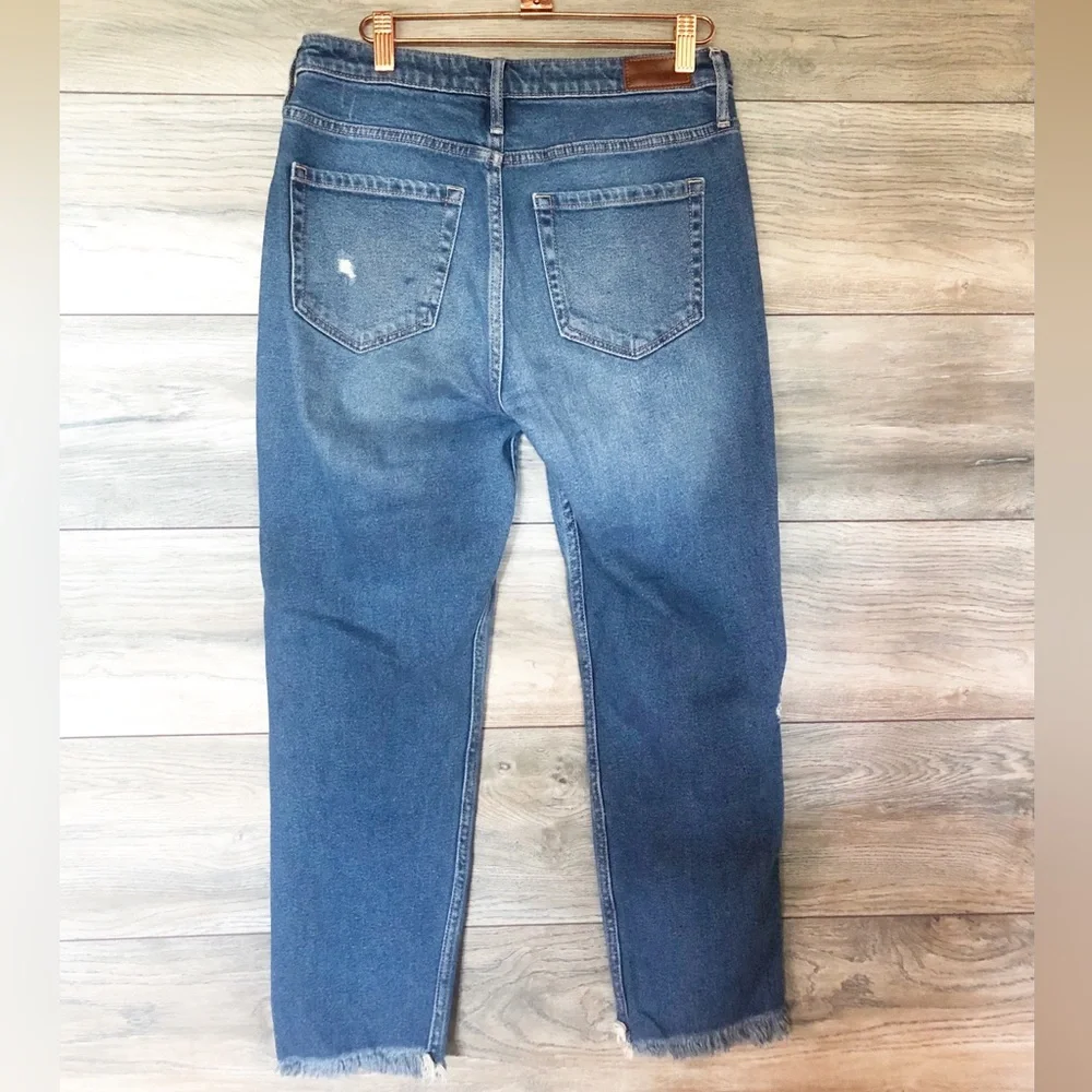 Hollister high-rise mom jean vintage stretch 9